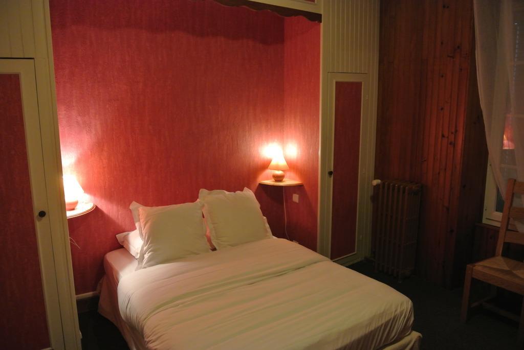 Hotel Le Central Boussac  Szoba fotó