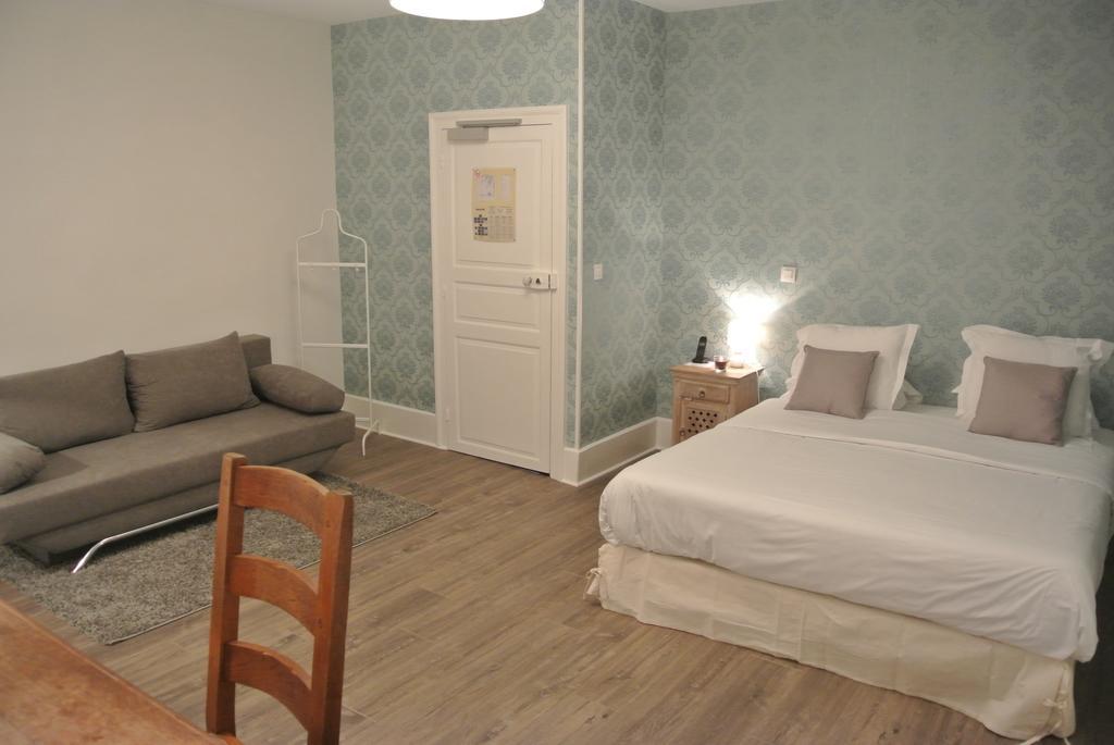 Hotel Le Central Boussac  Szoba fotó