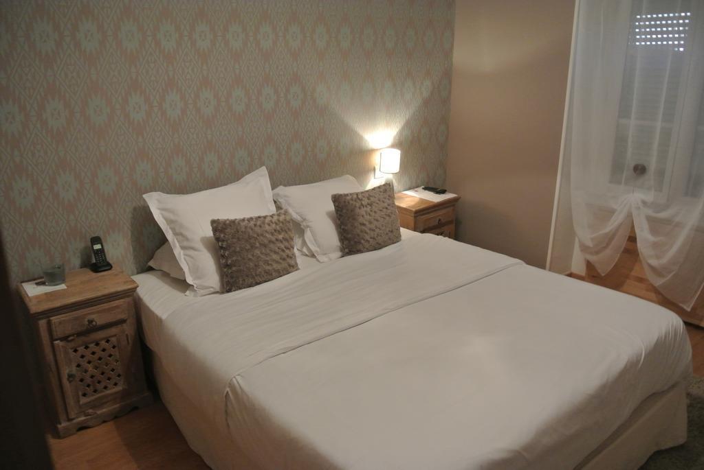 Hotel Le Central Boussac  Szoba fotó