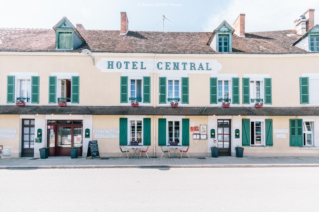 Hotel Le Central Boussac  Kültér fotó